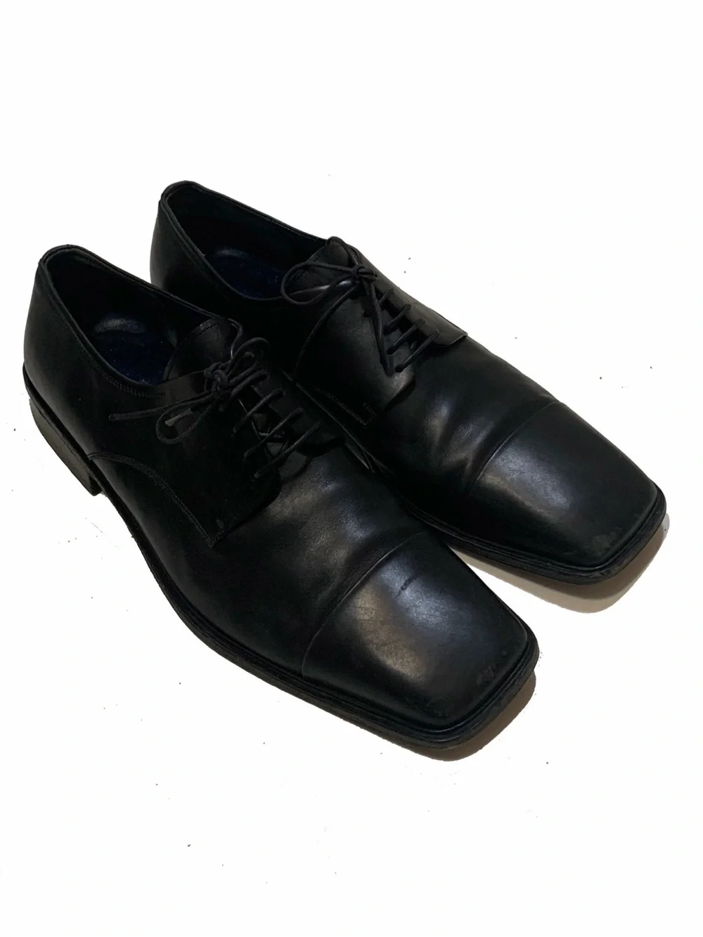 10.5 / Salvatore ferragamo Classic Black Cap-Toe Dress Shoes